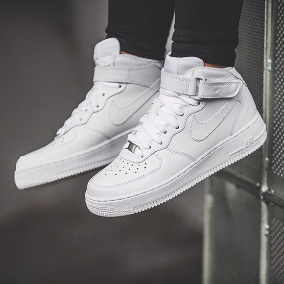 nike air force 1 07 mid women's white